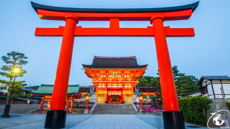 kyoto'da gezilecek yerler fushimi inari