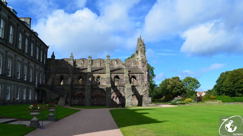 edinburgh'da gezilecek yerler arthurs seat holyrood park