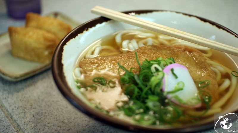 Osaka'da Ne Yenir kitsune udon