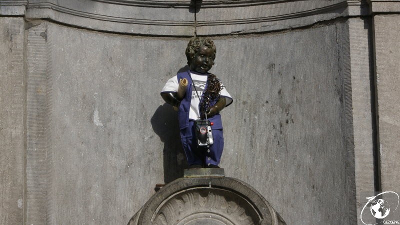 bruksel'de gezilecek yerler manneken pis